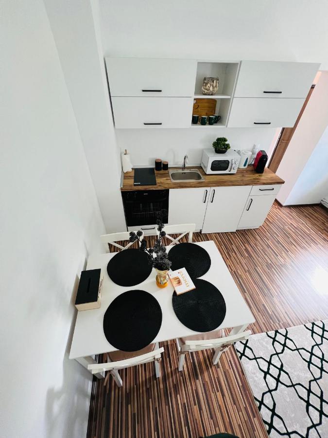 Apartament In Regim Hotelier King Medias Exterior photo